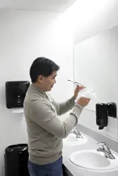 Tork 551008 Matic Hareketli Kağıt Havlu Rulo Dispenseri Siyah - 5