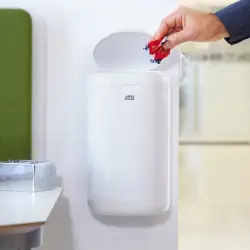 Tork 564000 Mini Çöp Kovası 5 Litre Beyaz - 4